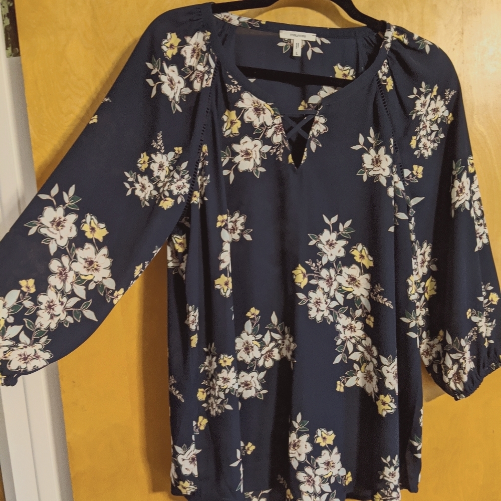 Maurices sheer floral navy blouse LG
